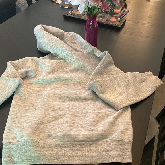 Small Grey TNA Hoodie - Picture 9 of 9